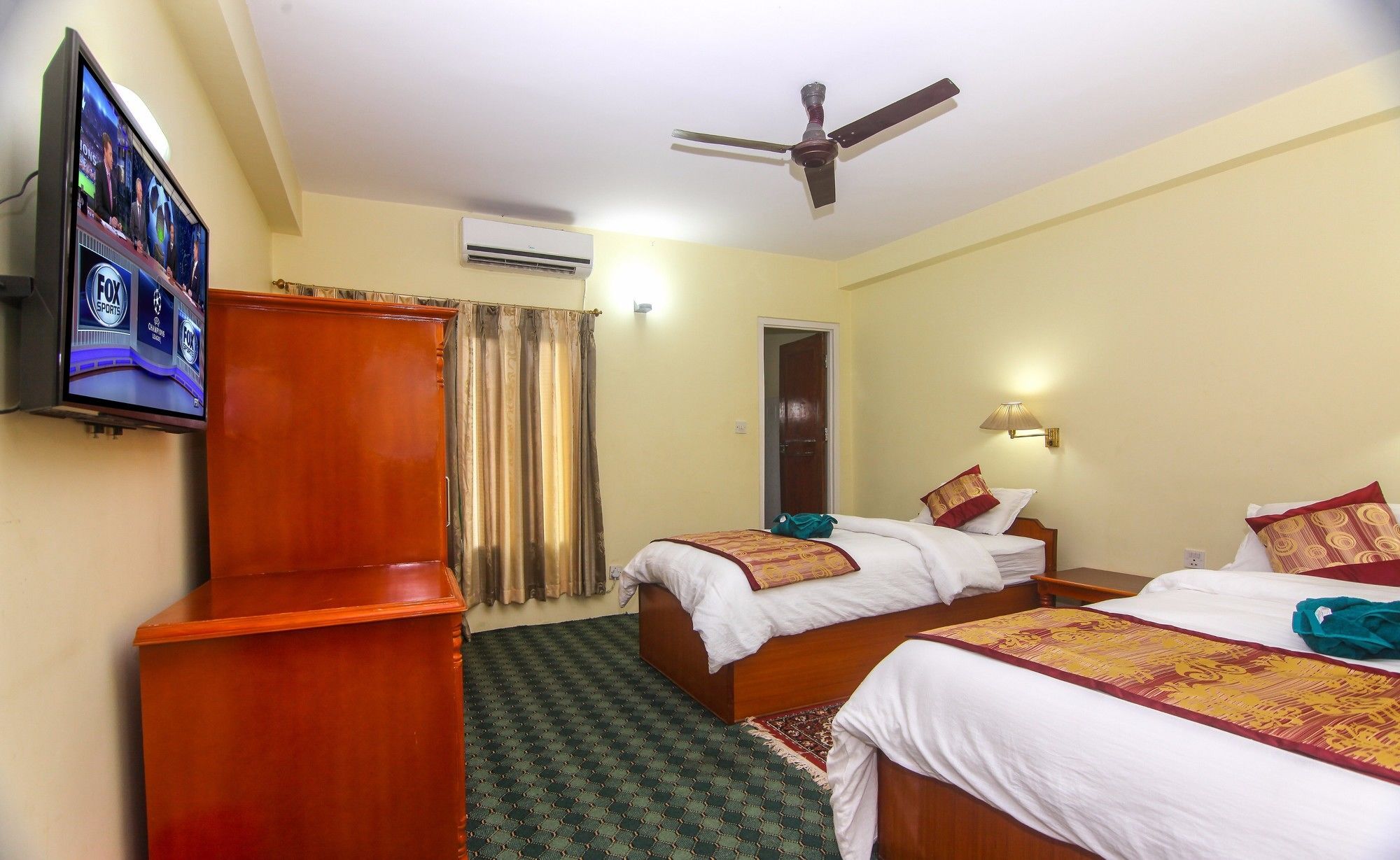 Hotel Noble Inn花椒客栈 Ποκάρα Εξωτερικό φωτογραφία