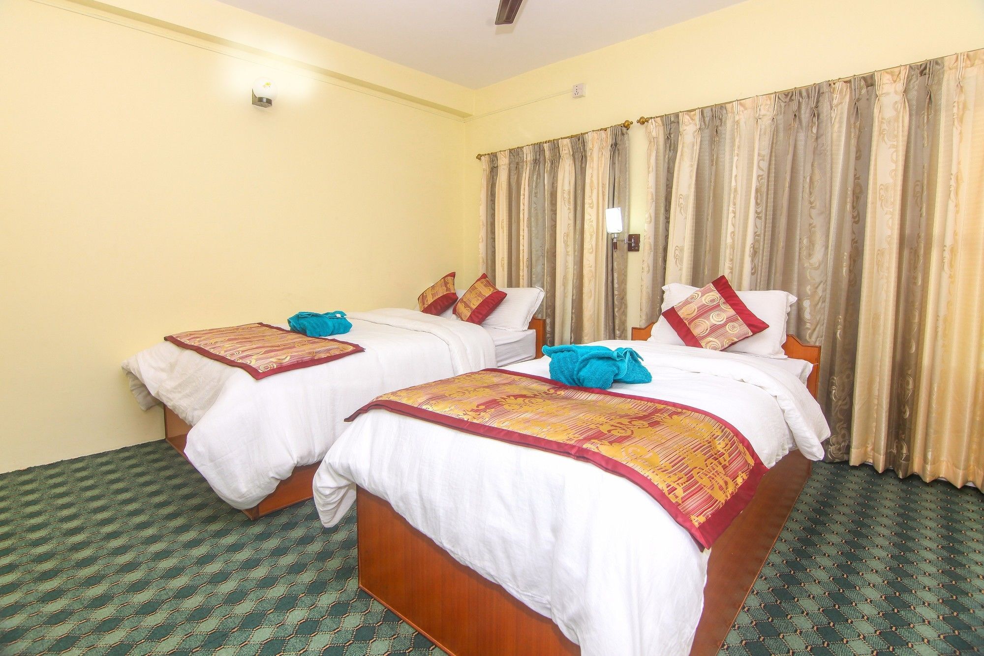 Hotel Noble Inn花椒客栈 Ποκάρα Εξωτερικό φωτογραφία